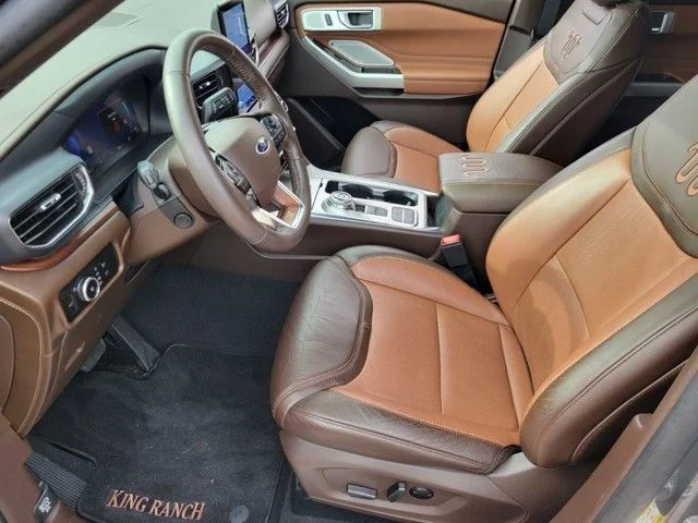 Used 2024 Gray Metallic Ford King Ranch image 10