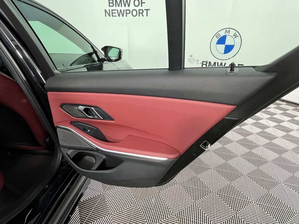 Used 2024 Black BMW M340i xDrive image 25