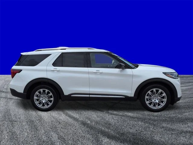 New 2026 Star White Metallic Tri-Coat Ford Platinum™ image 3