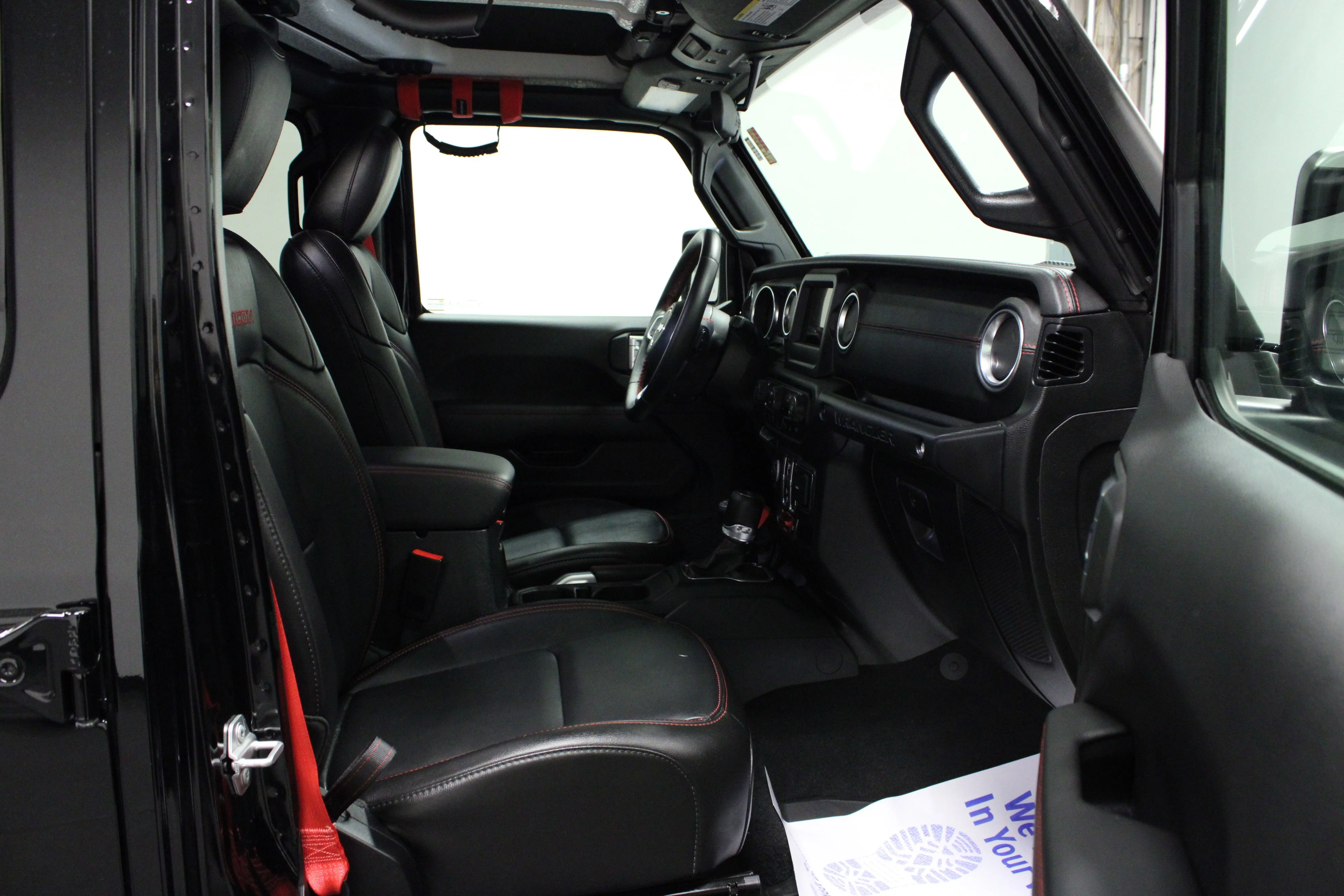 Used 2020 Black Clearcoat Jeep Recon image 16
