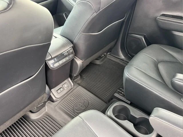 Used 2021 White Toyota Platinum image 12