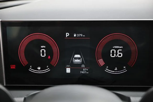 Used 2025 Phantom Black Hyundai XRT image 31
