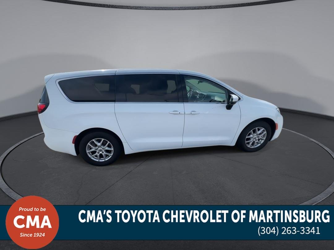 Used 2023 Bright White Clearcoat Chrysler Touring L image 9