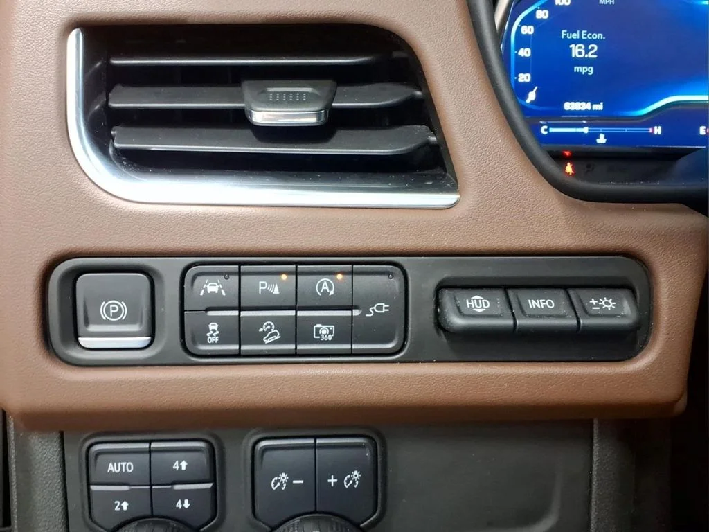 Certified Used 2022 Iridescent Pearl Tricoat Chevrolet High Country image 15