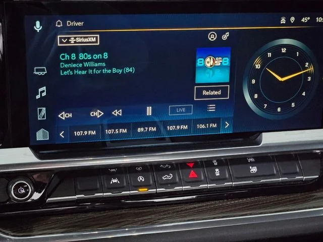 Used 2025 Black Chevrolet LT image 27