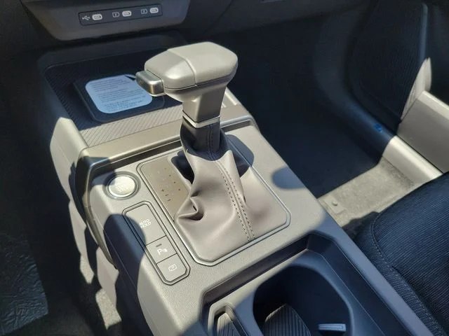 New 2027 Frost Blue / Black Roof Kia S image 21