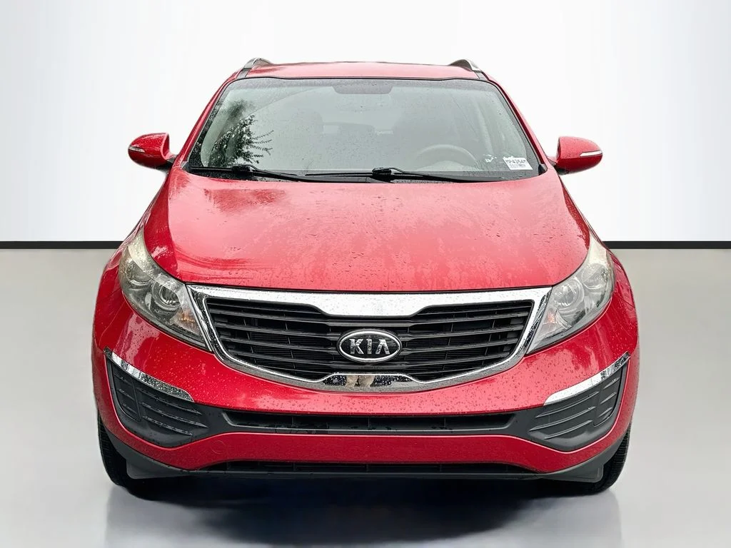 Used 2012 Red Kia LX image 2