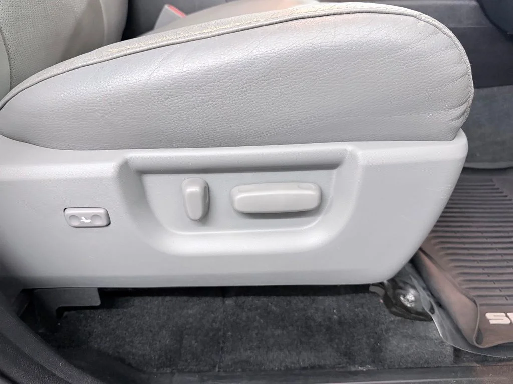 Used 2018 Silver Sky Metallic Toyota Platinum image 45