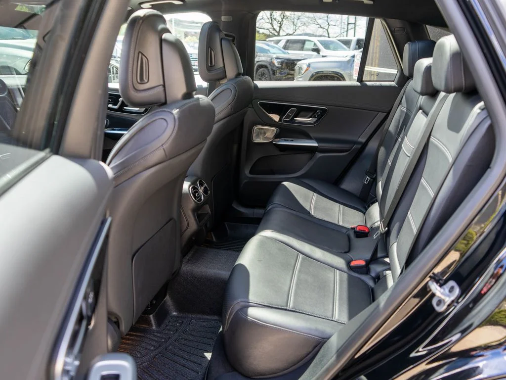 Used 2023 Black Mercedes-Benz GLC 300 image 13