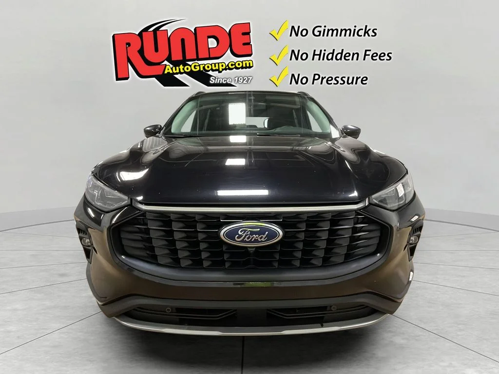 Used 2024 Agate Black Metallic Ford Platinum image 9