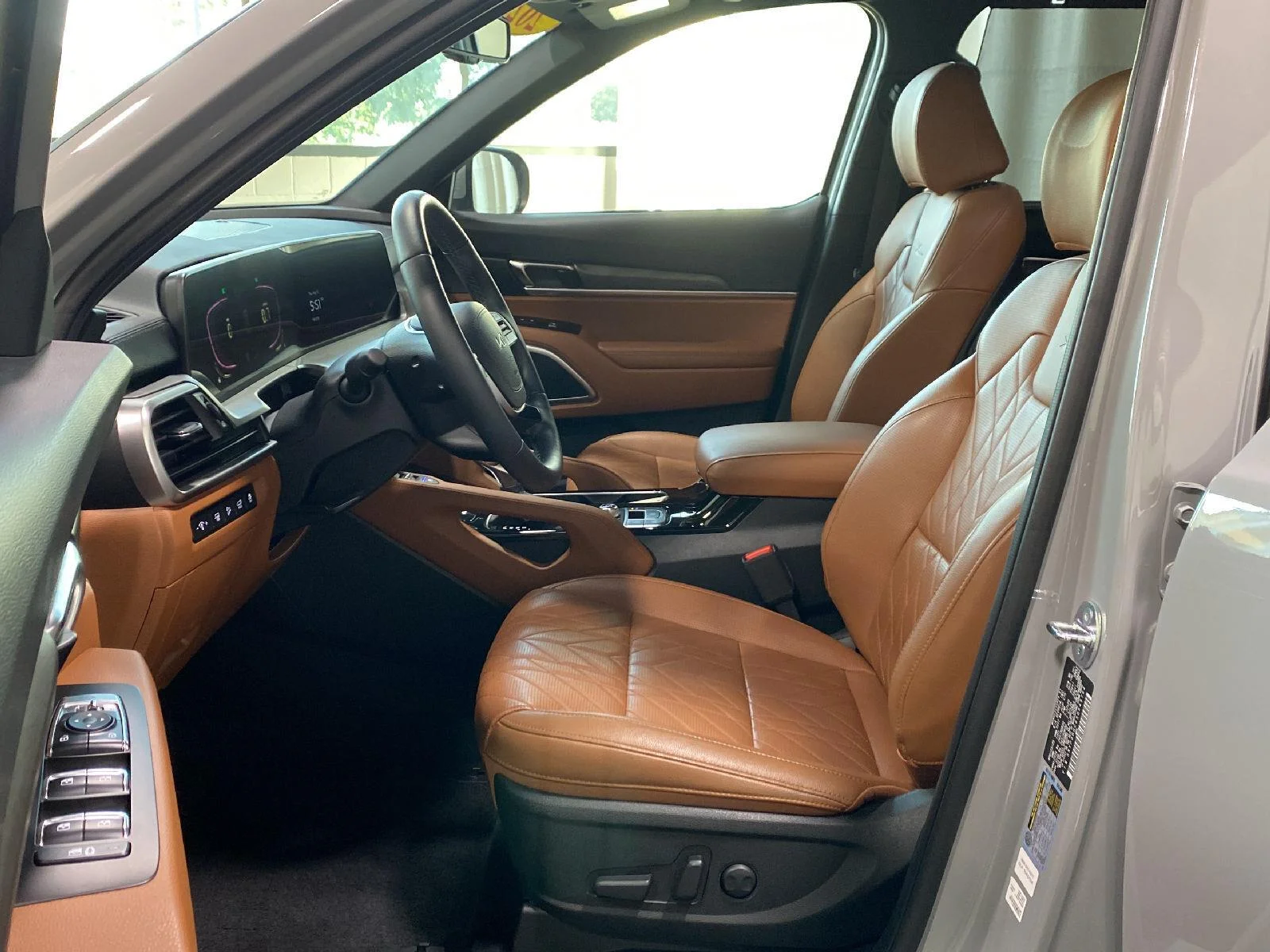 Used 2025 Wolf Gray Kia EX X-Line image 21