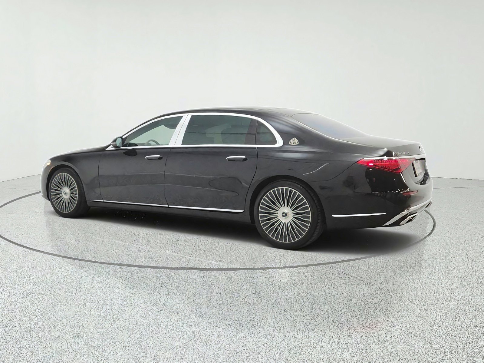 Certified Used 2021 Black Mercedes-Benz Maybach S 580 4MATIC® Sedan image 7