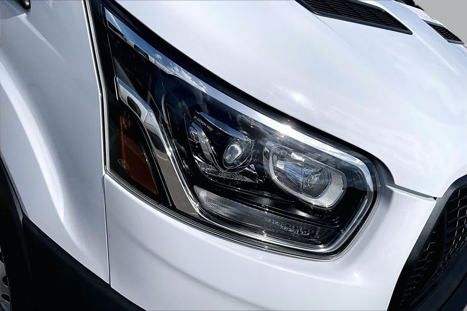 Used 2025 Oxford White Ford  image 27