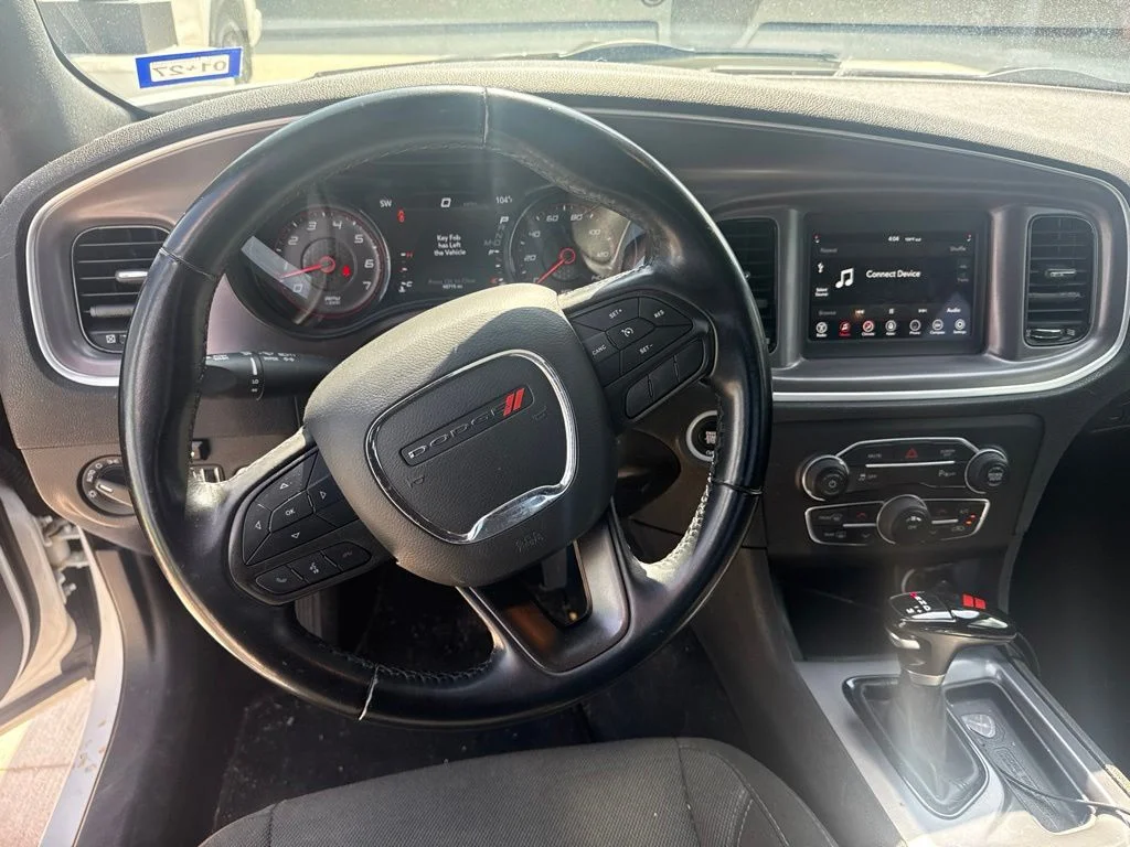 Used 2021 White Dodge SXT image 7