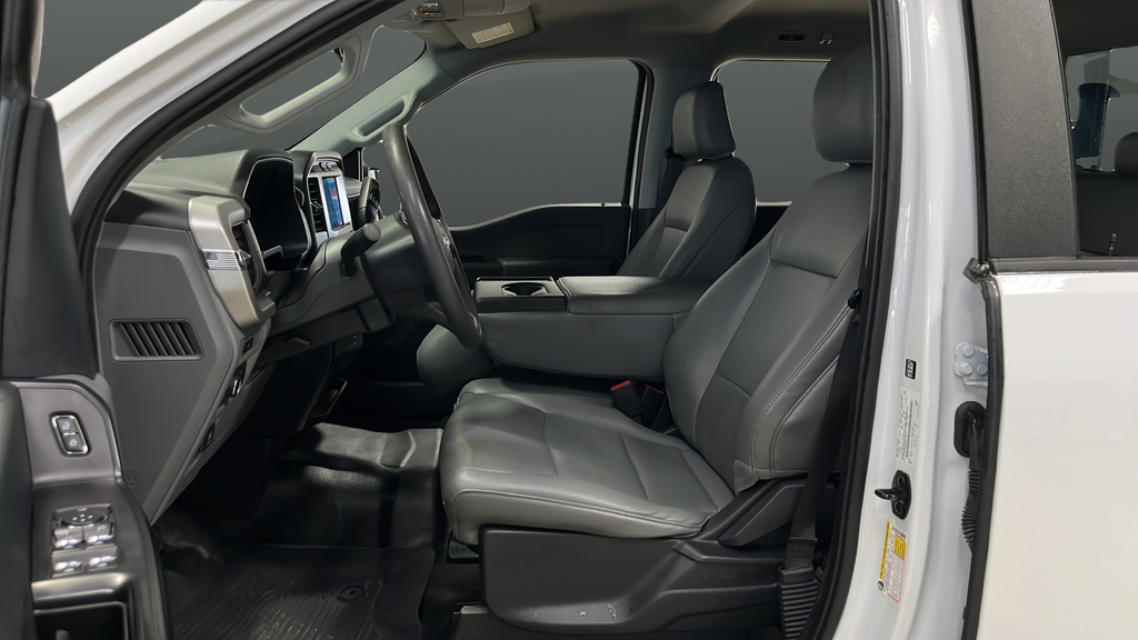 Used 2022 Oxford White Ford XL image 9