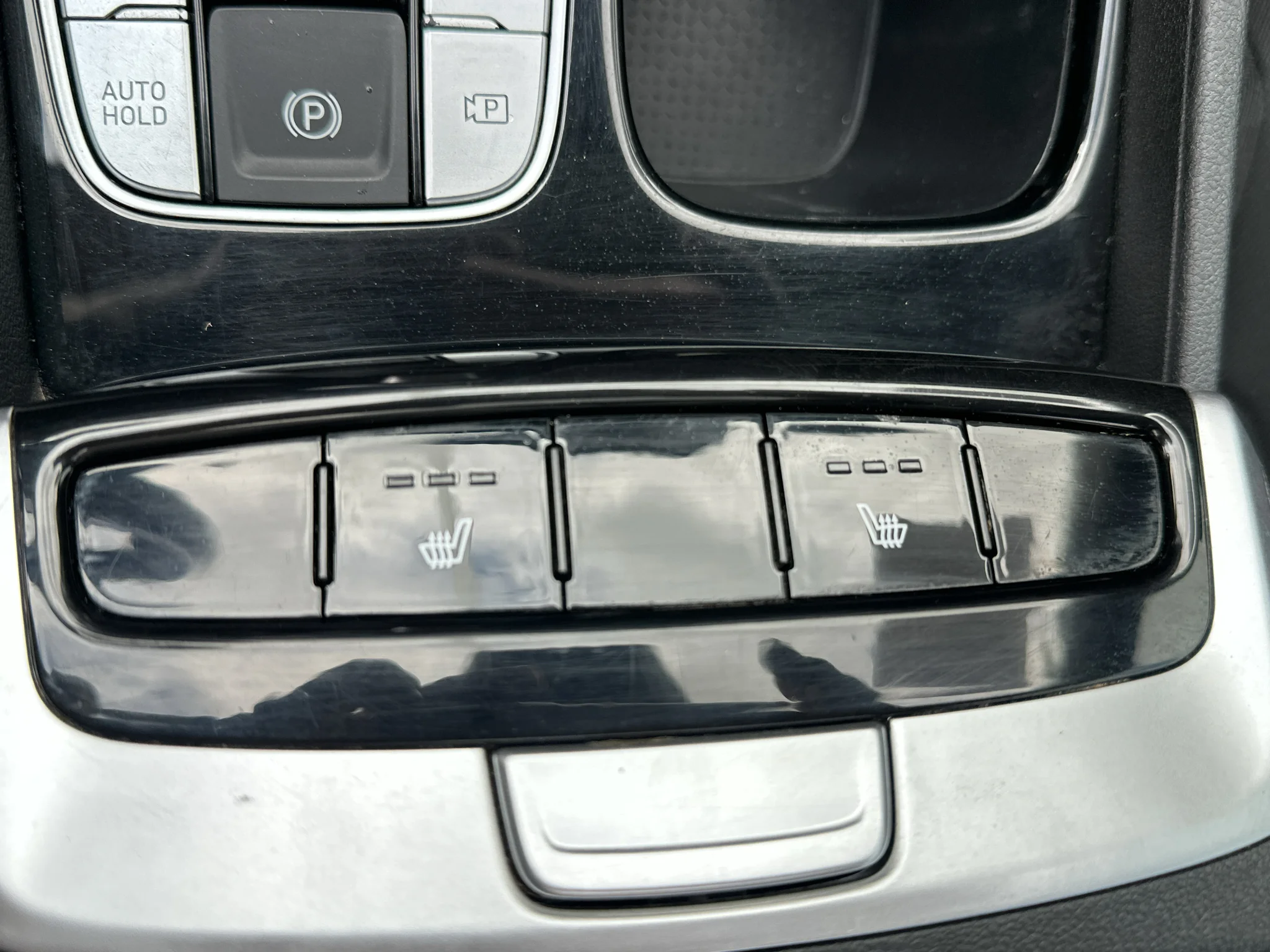 Used 2022 Intense Blue Hyundai SEL image 25