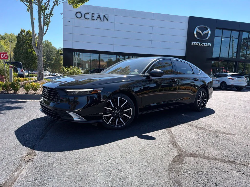 Used 2024 Black Honda Touring image 1