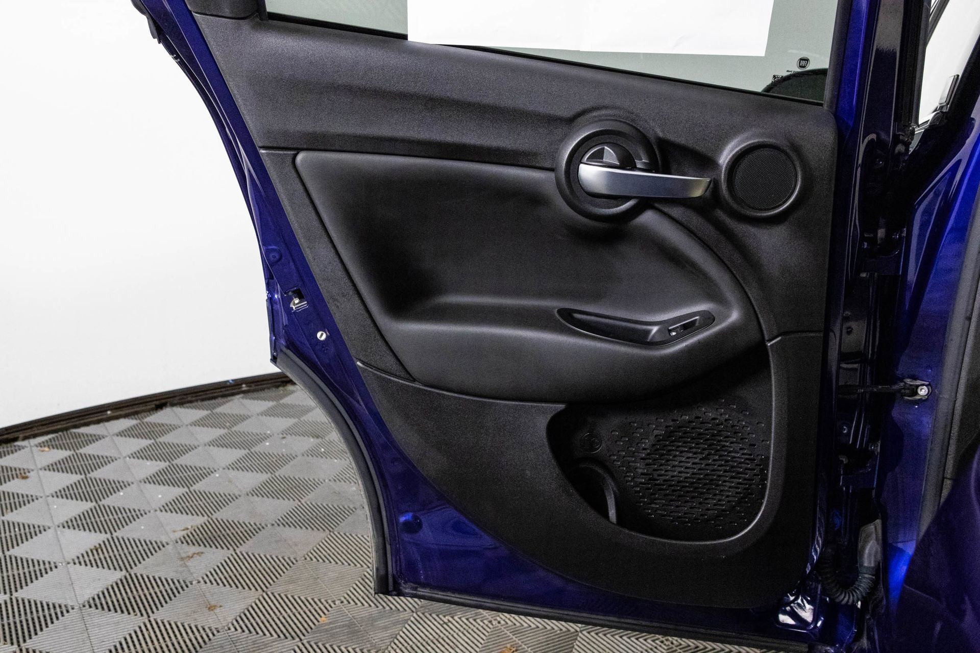 2022 FIAT 500X - Image 35