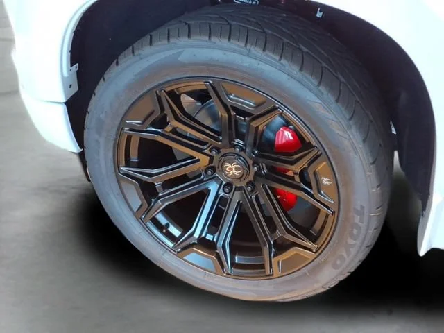 New 2026 Summit White Chevrolet RST image 15