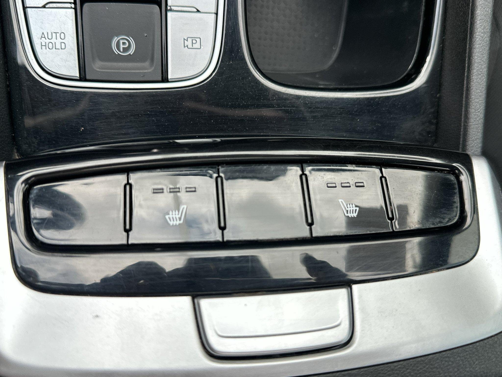 Used 2022 Intense Blue Hyundai SEL image 25