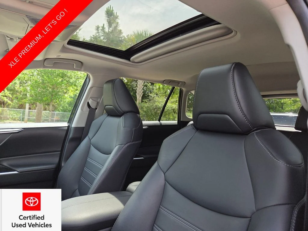 Certified Used 2023  Toyota XLE Premium image 24