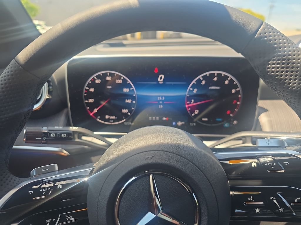 New 2026 Graphite Grey Metallic Mercedes-Benz GLC 300 image 15