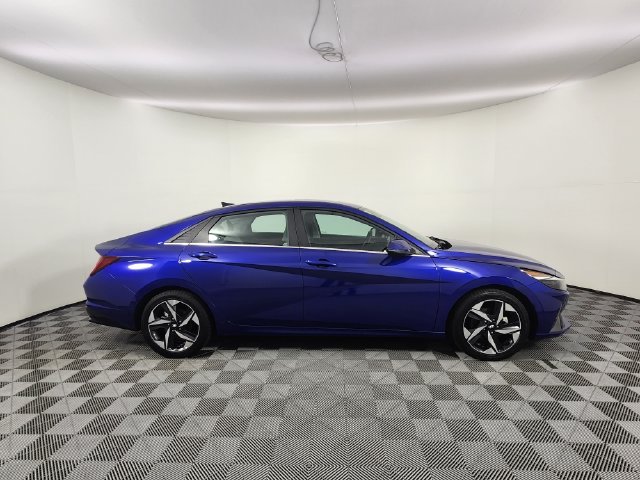 2023 Hyundai Elantra Limited - Photo 6