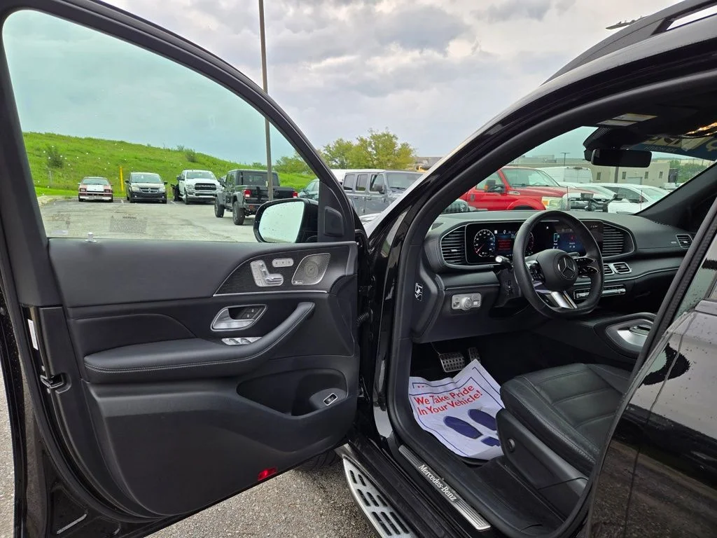 Used 2024 Black Mercedes-Benz GLS 450 image 12