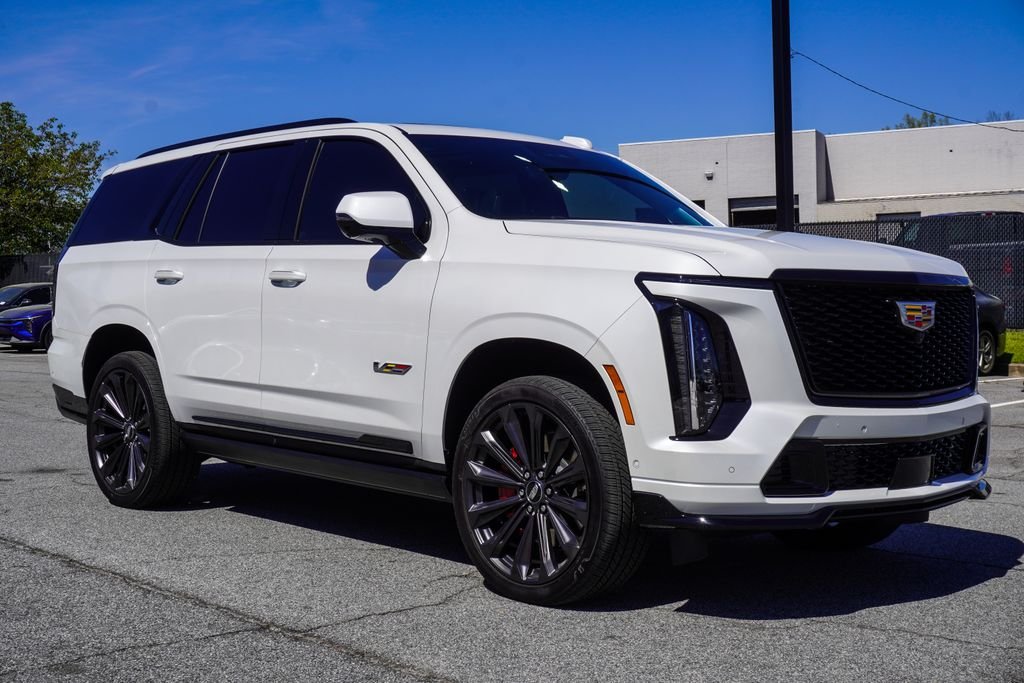 Used 2025 White Cadillac V-Series image 5