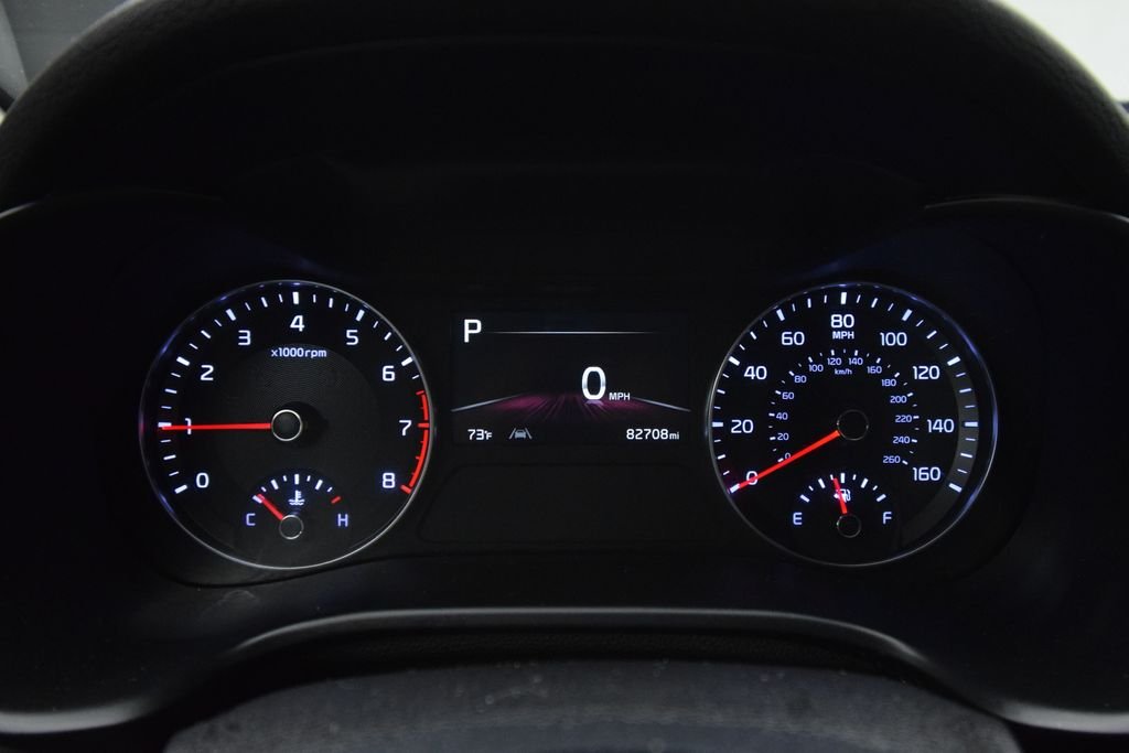 Used 2024 Currant Red Kia LXS image 15