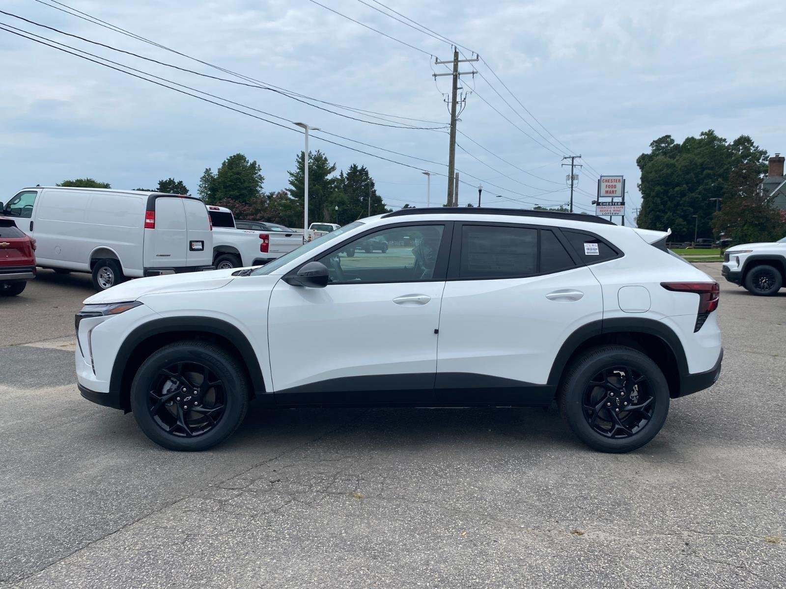 New 2026 Summit White Chevrolet LT image 3