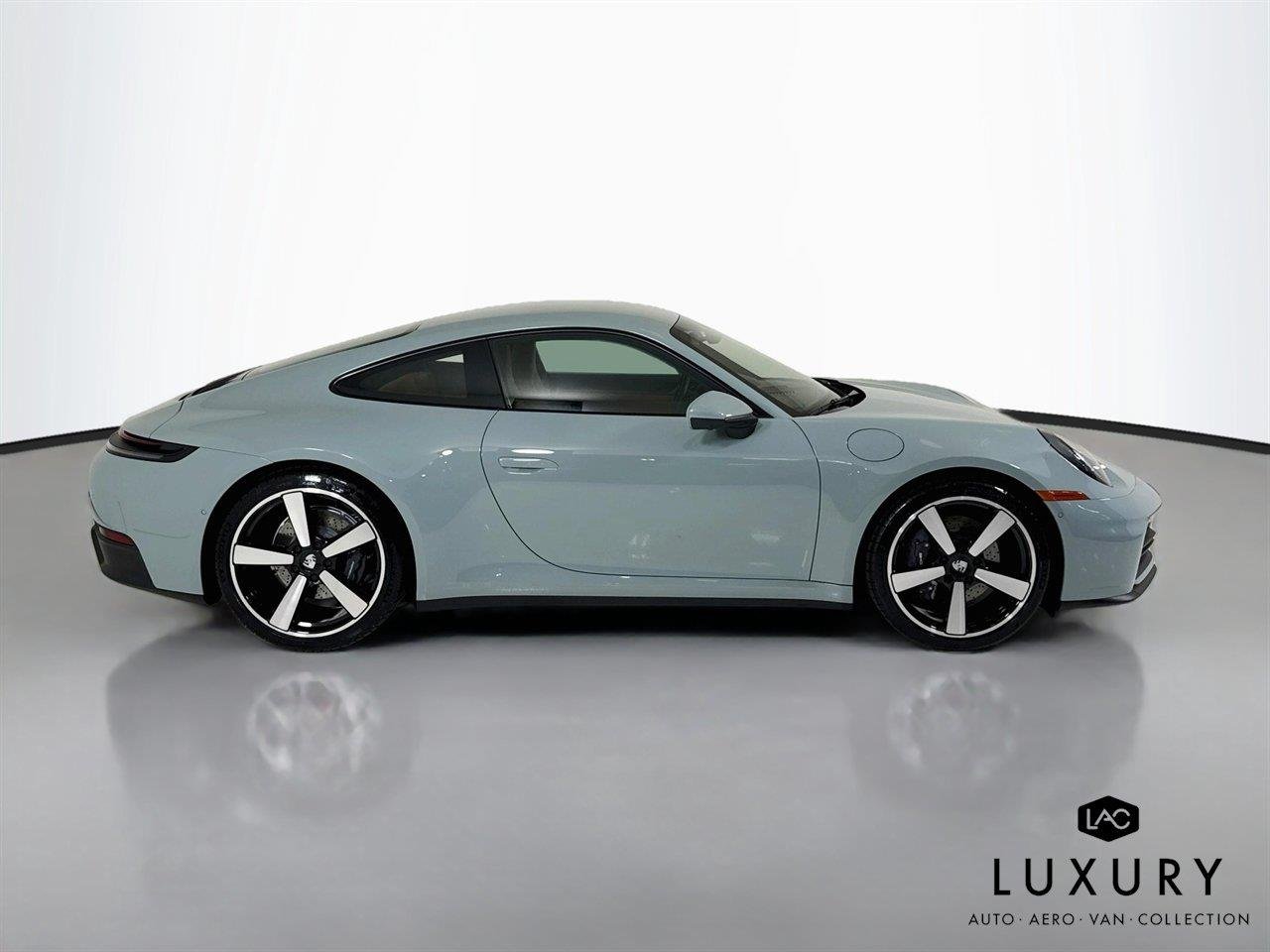 Used 2025 Shade Green Metallic Porsche Carrera | Surround View | Sport Exhaust | BOSE | Classic Wheels image 4
