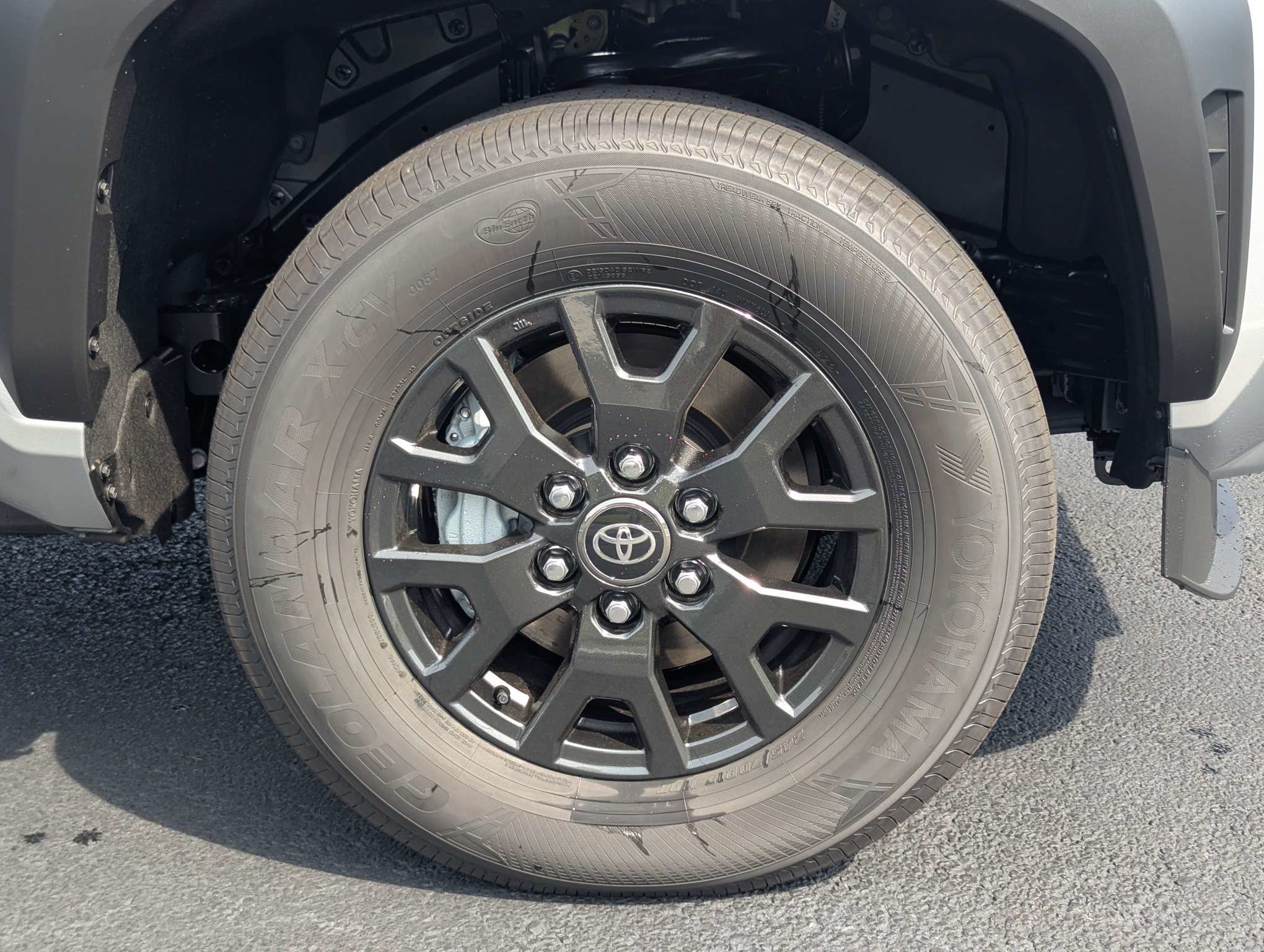 New 2026 Cutting Edge Toyota SR5 image 15