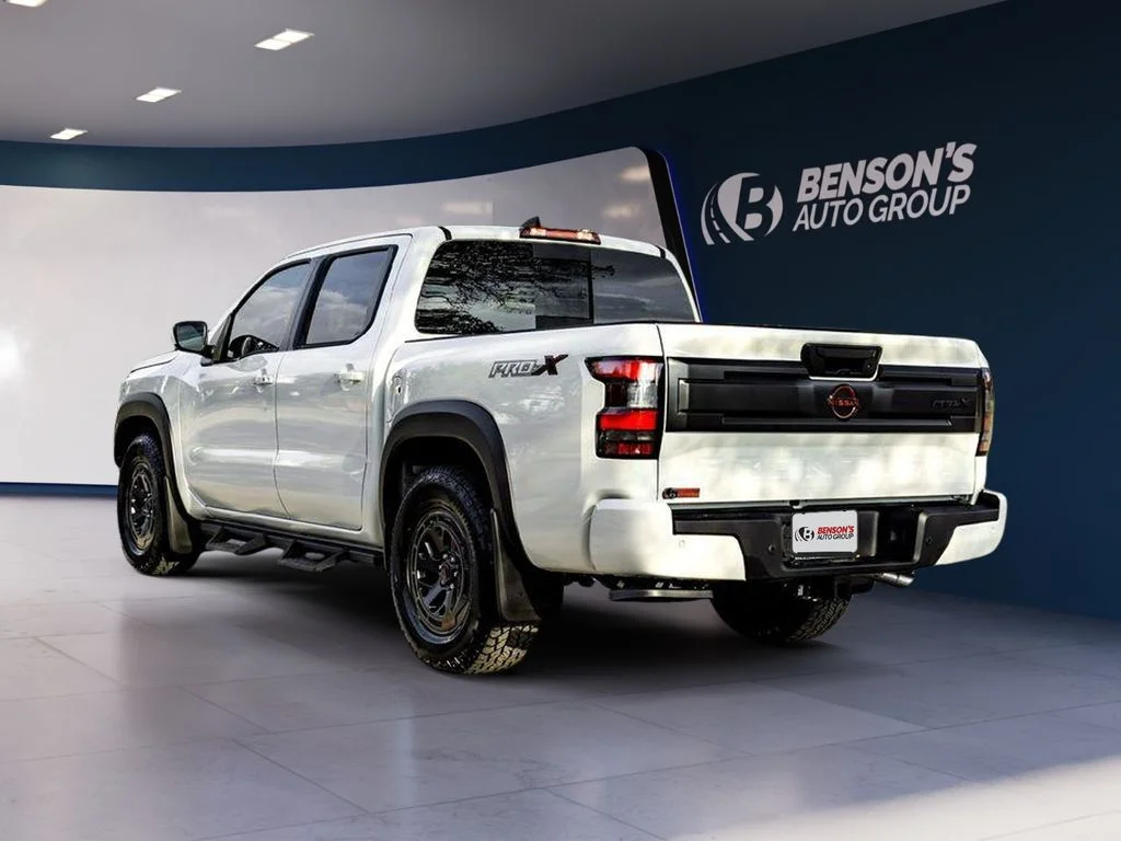 New 2026 White Nissan PRO-X image 5