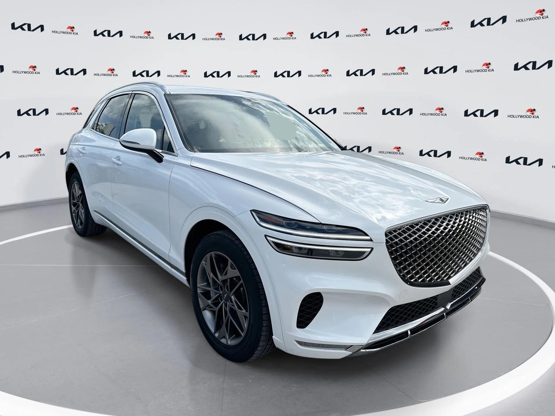 2025 Genesis GV70 2.5T Standard AWD's photo