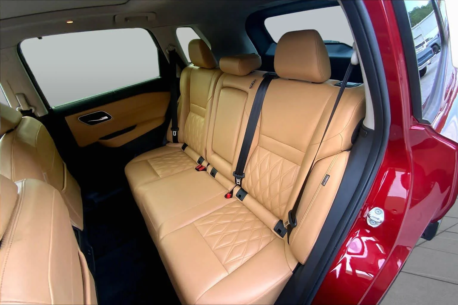 Used 2023 Scarlet Ember Tintcoat Nissan Platinum image 18