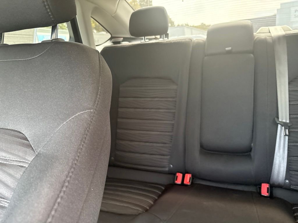 Used 2016 White Ford SE image 11