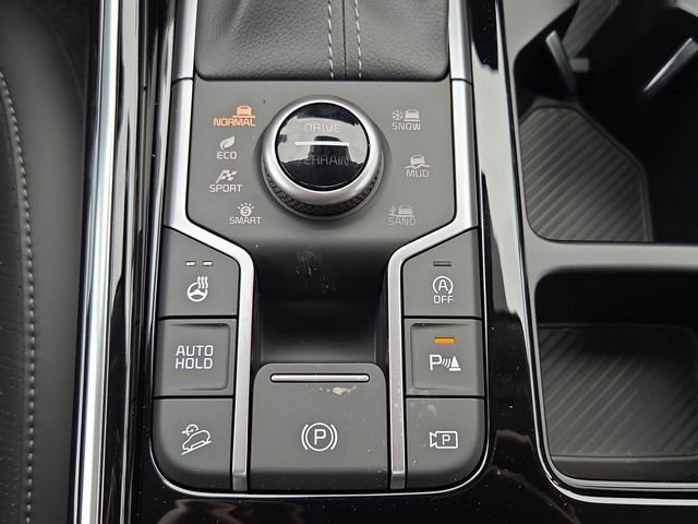 New 2026 Glacial White Pearl Kia X-Line SX AWD image 10