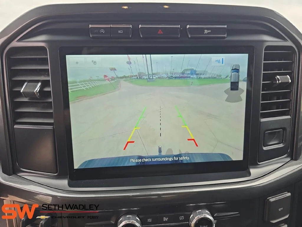 Used 2021 White Ford XLT image 24
