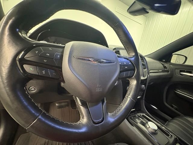 Used 2019 White Chrysler S image 17
