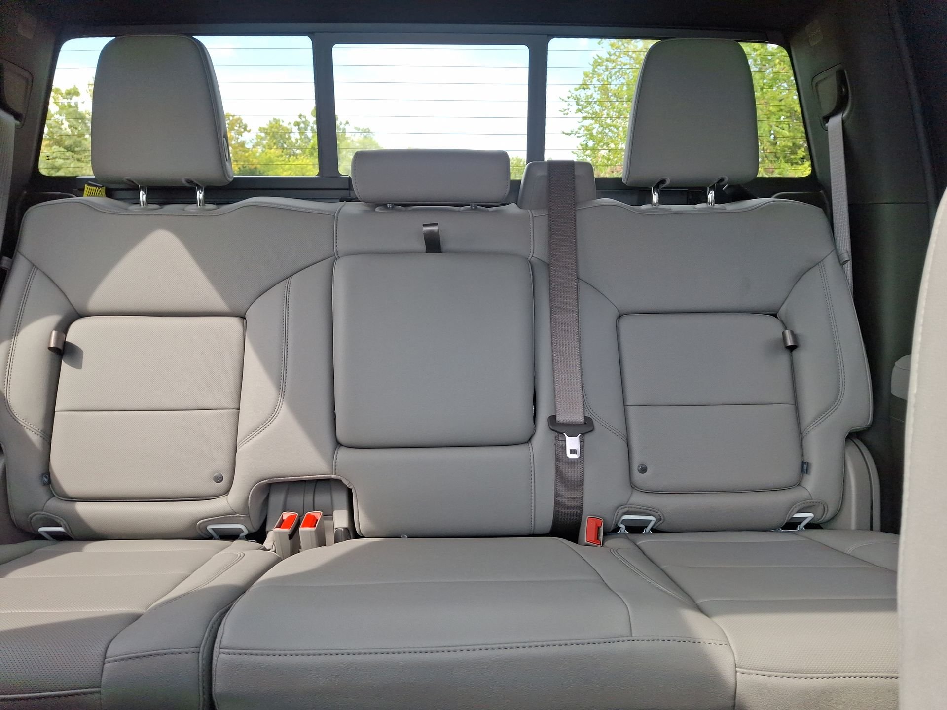 2025 GMC Sierra 2500HD SLT - Photo 38