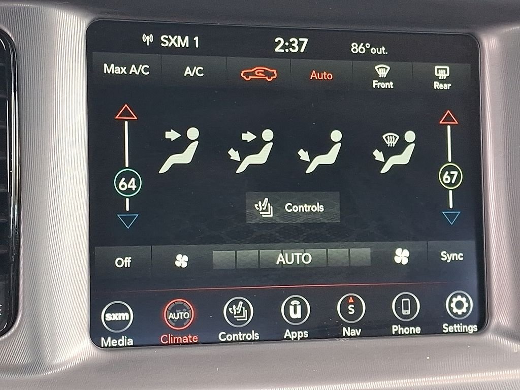 Used 2023  Dodge SXT image 19