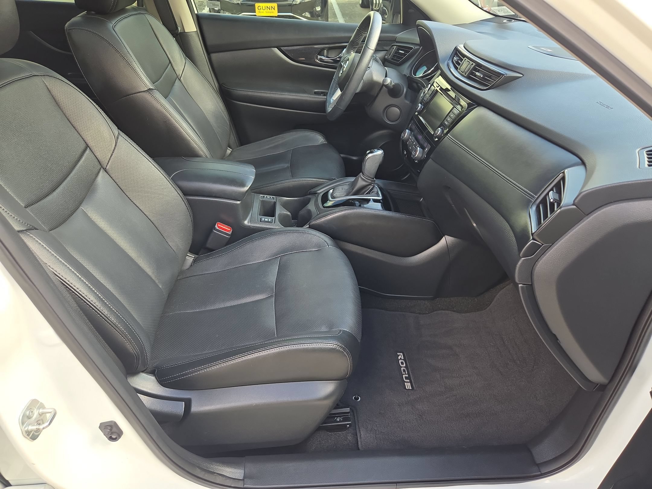 Used 2018 Pearl White Nissan SL image 30