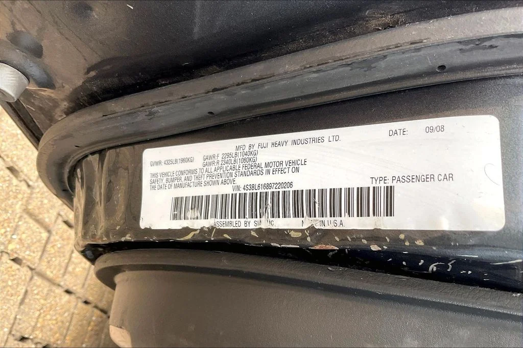 Used 2009 Gray Subaru 2.5i image 32