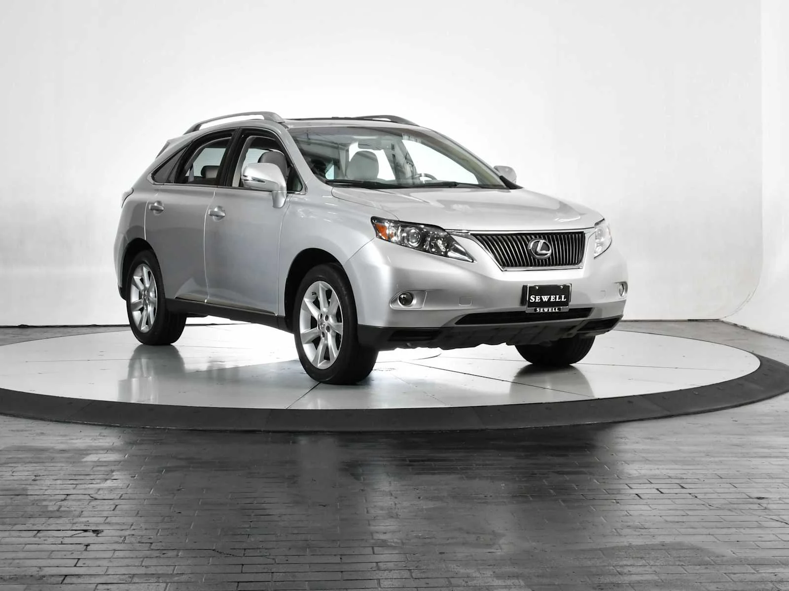 Used 2010 Tungsten Pearl Lexus  image 9