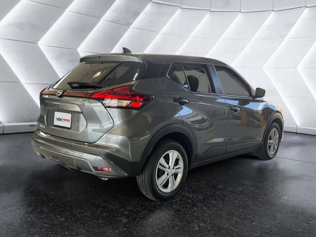 Used 2025 Gray Nissan S image 4