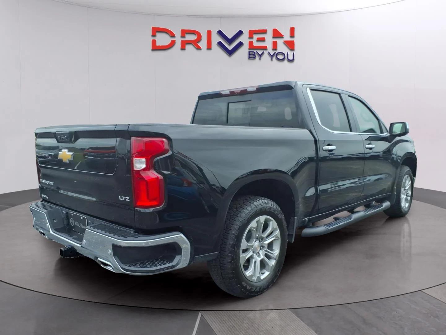 Used 2025 Black Chevrolet LTZ image 5