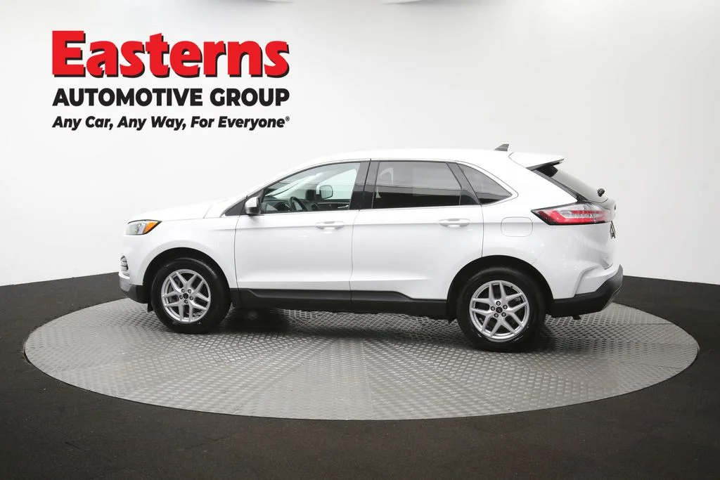 Used 2023 White Ford SEL image 60