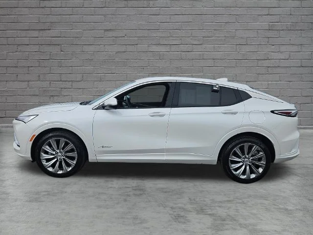 Used 2024 White Frost Tricoat Buick Avenir image 2