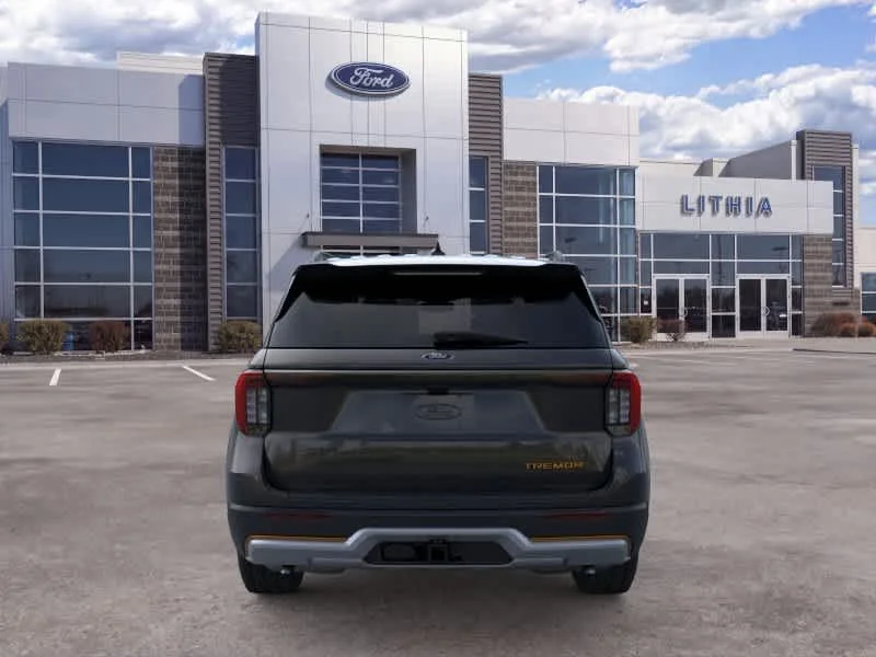 New 2026 Agate Black Metallic Ford Tremor® image 5
